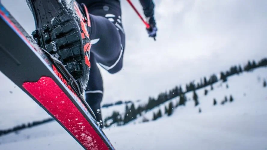 Классические лыжи на новый лад | Новая технология R-skin   